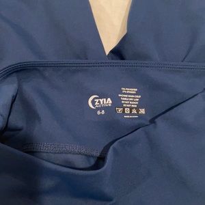 Zyia navy blue Capri leggings